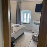 Klara Living Apartment, Old Town House, Sea View Стари Град